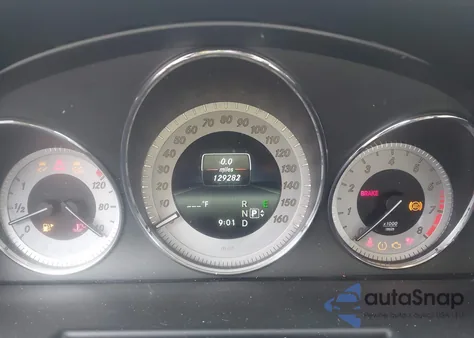 2015 Mercedes-Benz Glk 350 4Matic z USA, uszkodzony, nr VIN WDCGG8JB9FG346986